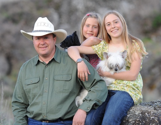 Robert, Abrie and Tori with Ivy and Clea at BoulderCrest Ranch
